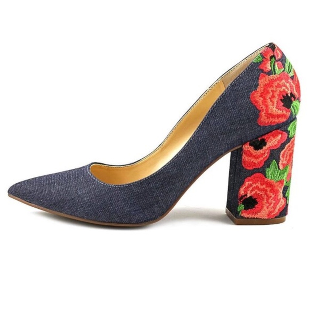 Jessica Simpson “Lannah” Floral Chunky Heels